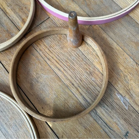 Wooden Embroidery Hoop Set - Picture 3 of 8